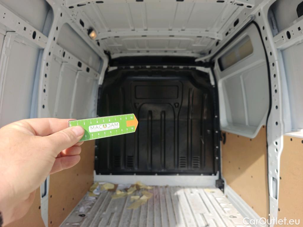  Renault  Master RENAULT  / 2019 / 4P / furgón Furgón T L2H2 3300 Bl dCi 99kW (135CV) #32