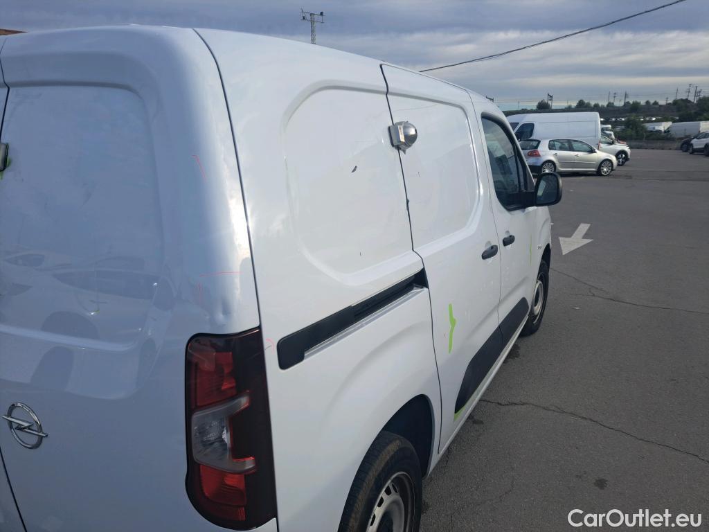  Opel  Combo OPEL  / 2018 / 3P / furgón derivado de turismo 1.5 TD 75kW (100CV) Express L H1 650kg #27