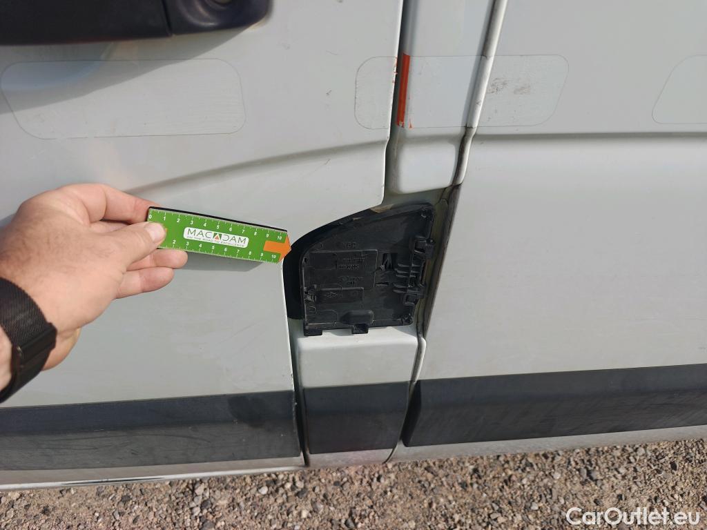  Renault  Master RENAULT  / 2019 / 4P / furgón Furgón T L2H2 3300 Bl dCi 99kW (135CV) #46