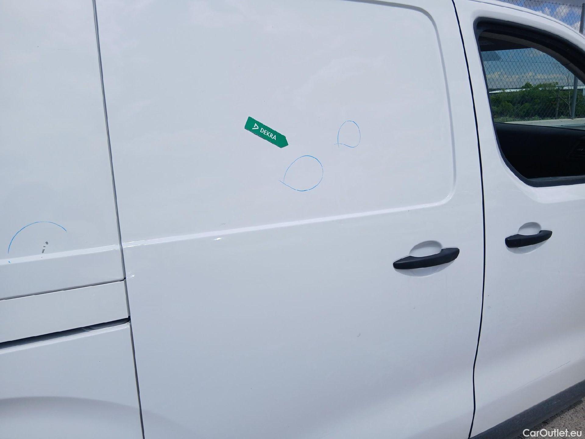  Opel  Vivaro OPEL  / 2019 / 4P / furgón 1.5 Diésel 74kW (100CV) S Inc. Express #35