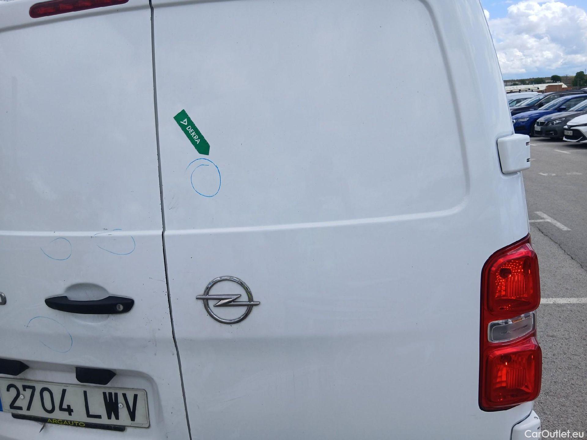  Opel  Vivaro OPEL  / 2019 / 4P / furgón 1.5 Diésel 74kW (100CV) S Inc. Express #24