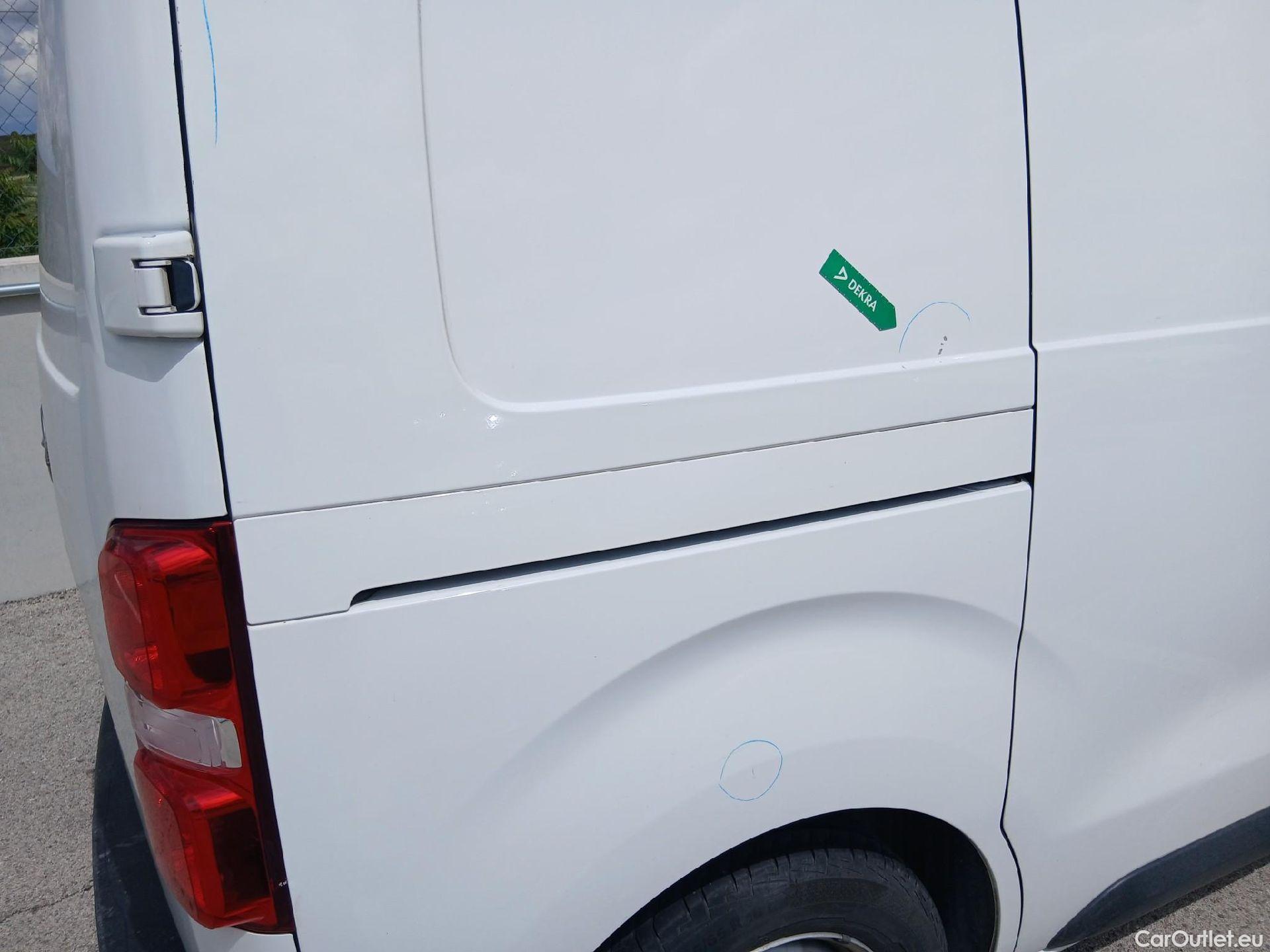  Opel  Vivaro OPEL  / 2019 / 4P / furgón 1.5 Diésel 74kW (100CV) S Inc. Express #34