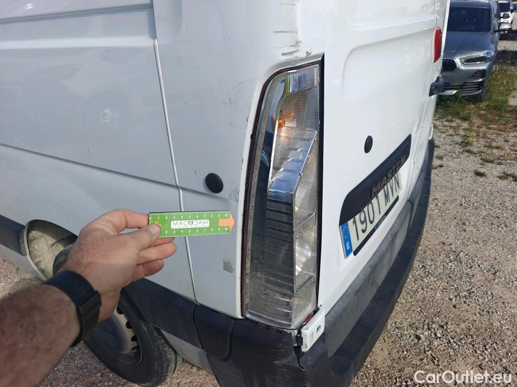  Renault  Master RENAULT  / 2019 / 4P / furgón Furgón T L2H2 3300 Bl dCi 99kW (135CV) #15