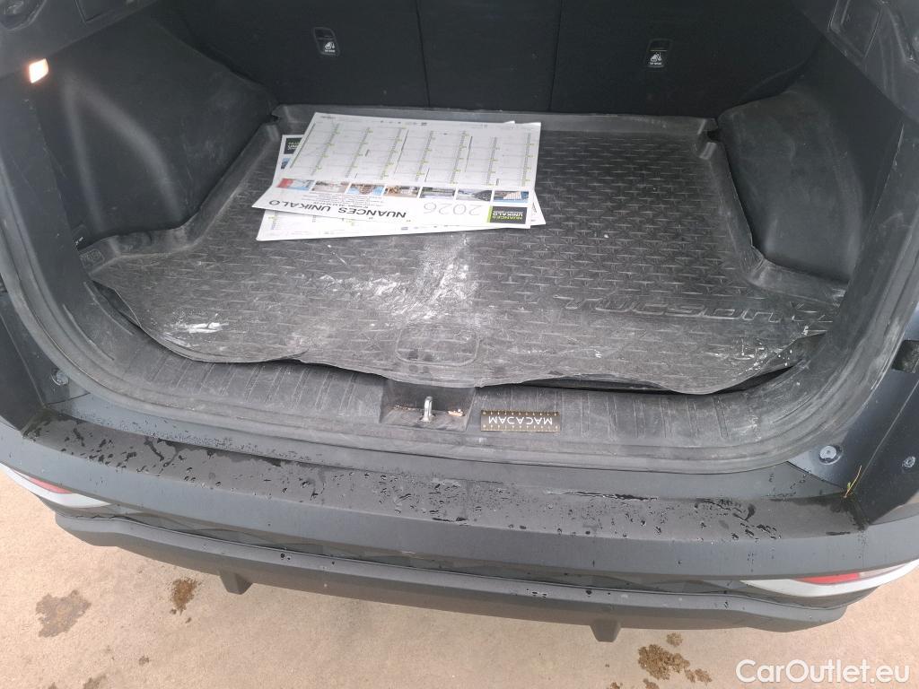  Hyundai  Tucson  Business Mild-Hybrid 2WD 1.6 CRDI 135CV BVA7 E6d #25