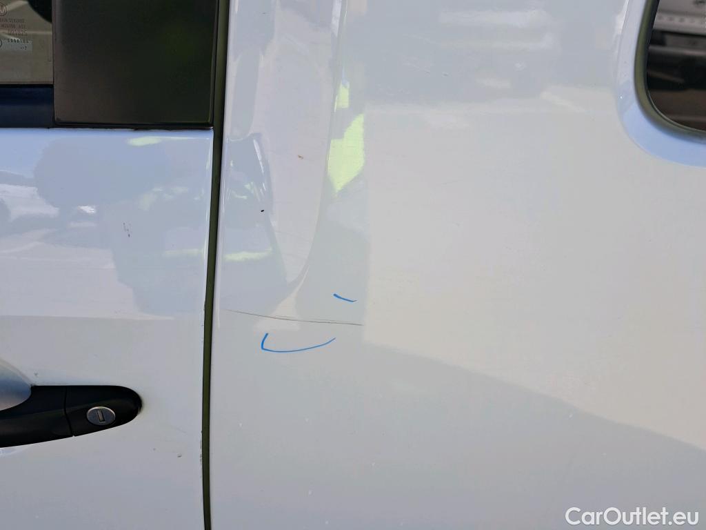  Volkswagen  Caddy VOLKSWAGEN  4p 4G monovolumen compacto Kombi 2.0 TDI SCR 4MOTION BMT 122CV #36