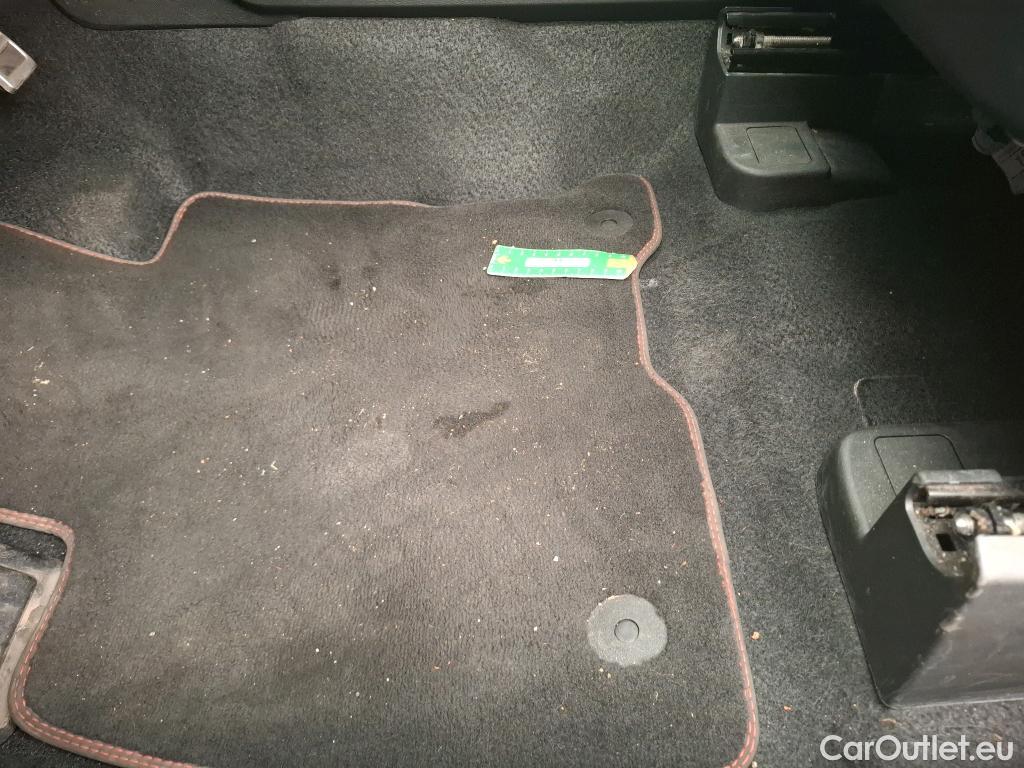  Ford  Kuga FORD  / 2019 / 5P / SUV 2.5 190 Hybrid Flexifuel Pshift Graph T #5