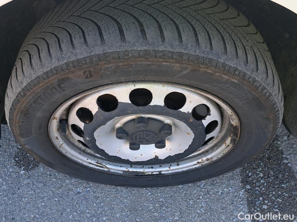  Volkswagen  Caddy VOLKSWAGEN  4p 4G monovolumen compacto Kombi 2.0 TDI SCR 4MOTION BMT 122CV #32