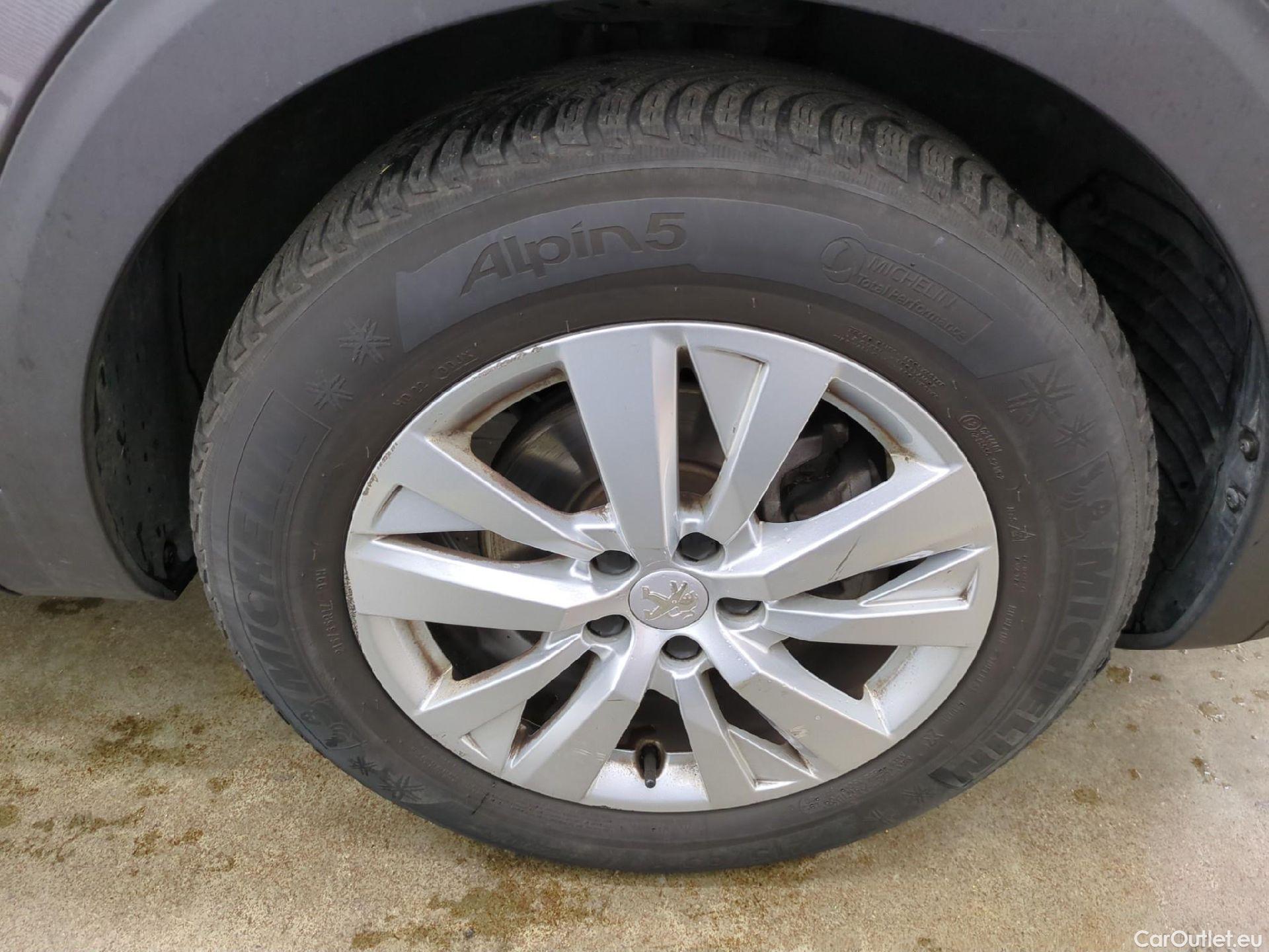  Peugeot  3008  II Active Pack 1.2 PureTech 130CV BVA8 E6d #7
