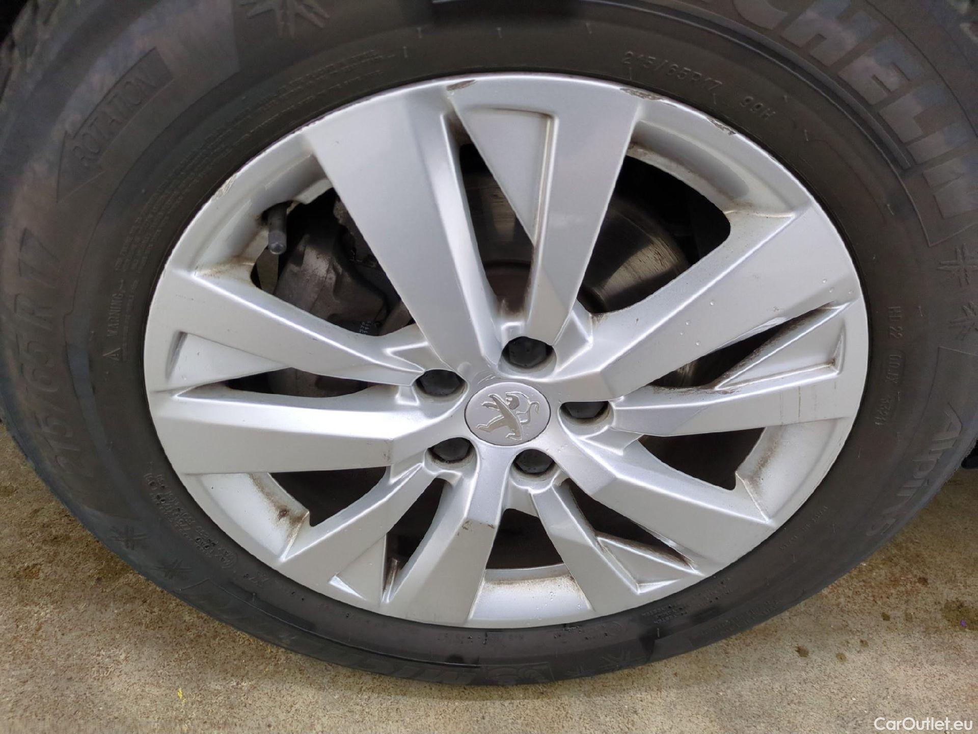  Peugeot  3008  II Active Pack 1.2 PureTech 130CV BVA8 E6d #17