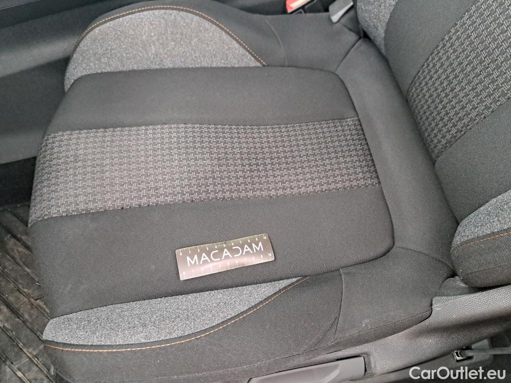  Peugeot  3008  II Active Pack 1.5 HDi 130CV BVA8 E6d #38