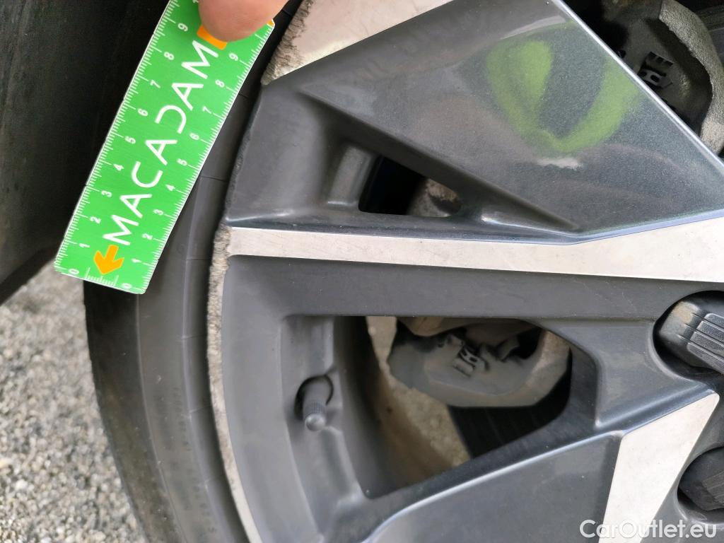  Peugeot  308  SW Allure Pack 1.2 PureTech 130CV BVA8 E6d #37