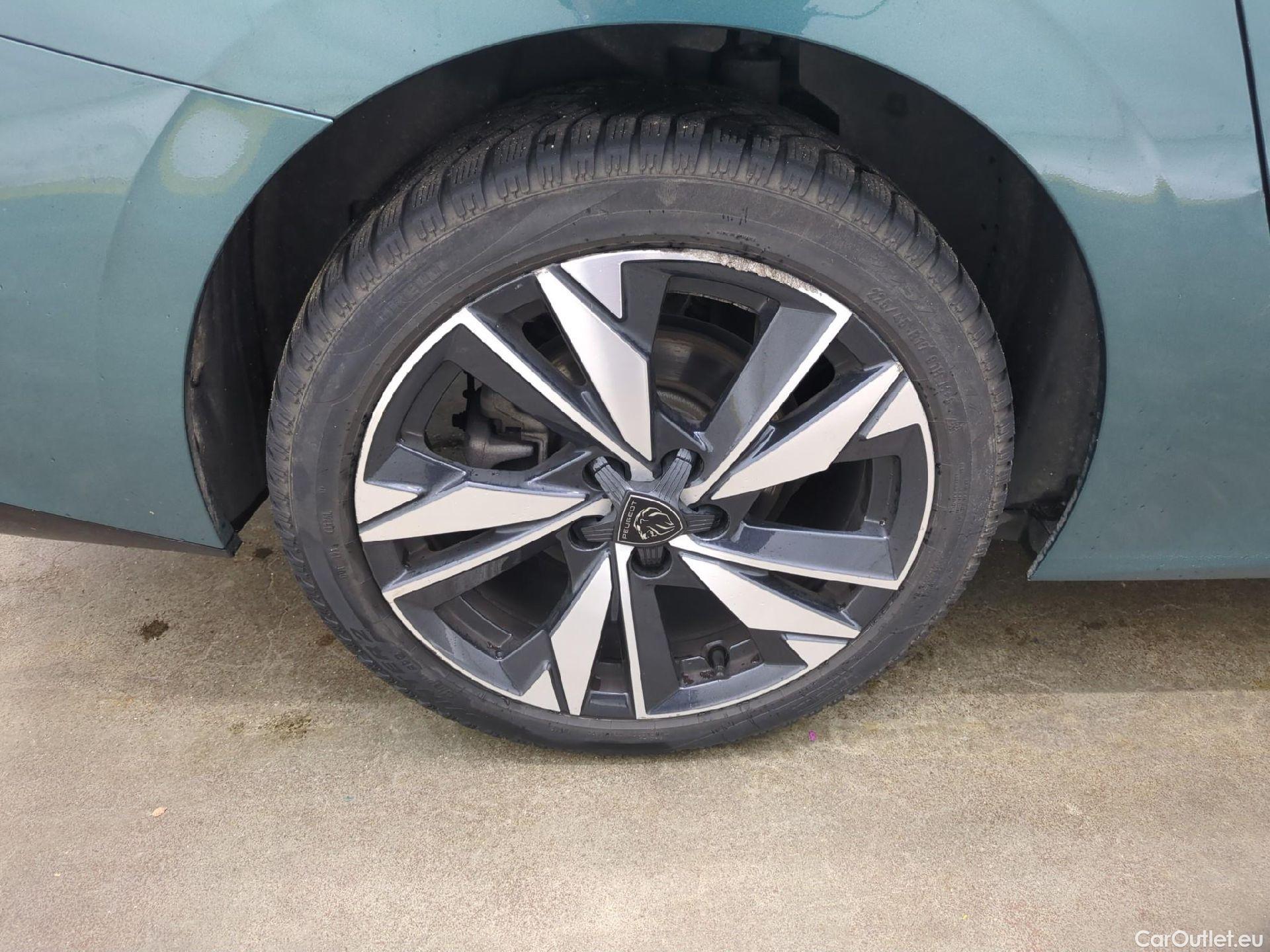  Peugeot  308 PEUGEOT  SW / 2021 / 5P / Break PureTech 130 S&S EAT 8 ALLURE #13