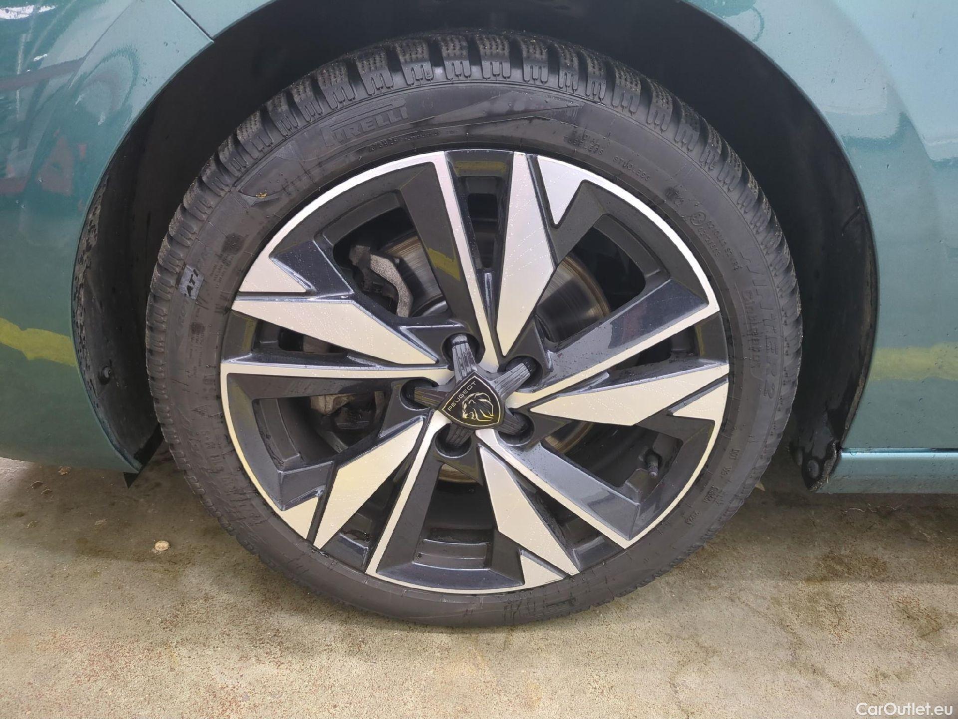  Peugeot  308 PEUGEOT  SW / 2021 / 5P / Break PureTech 130 S&S EAT 8 ALLURE #1