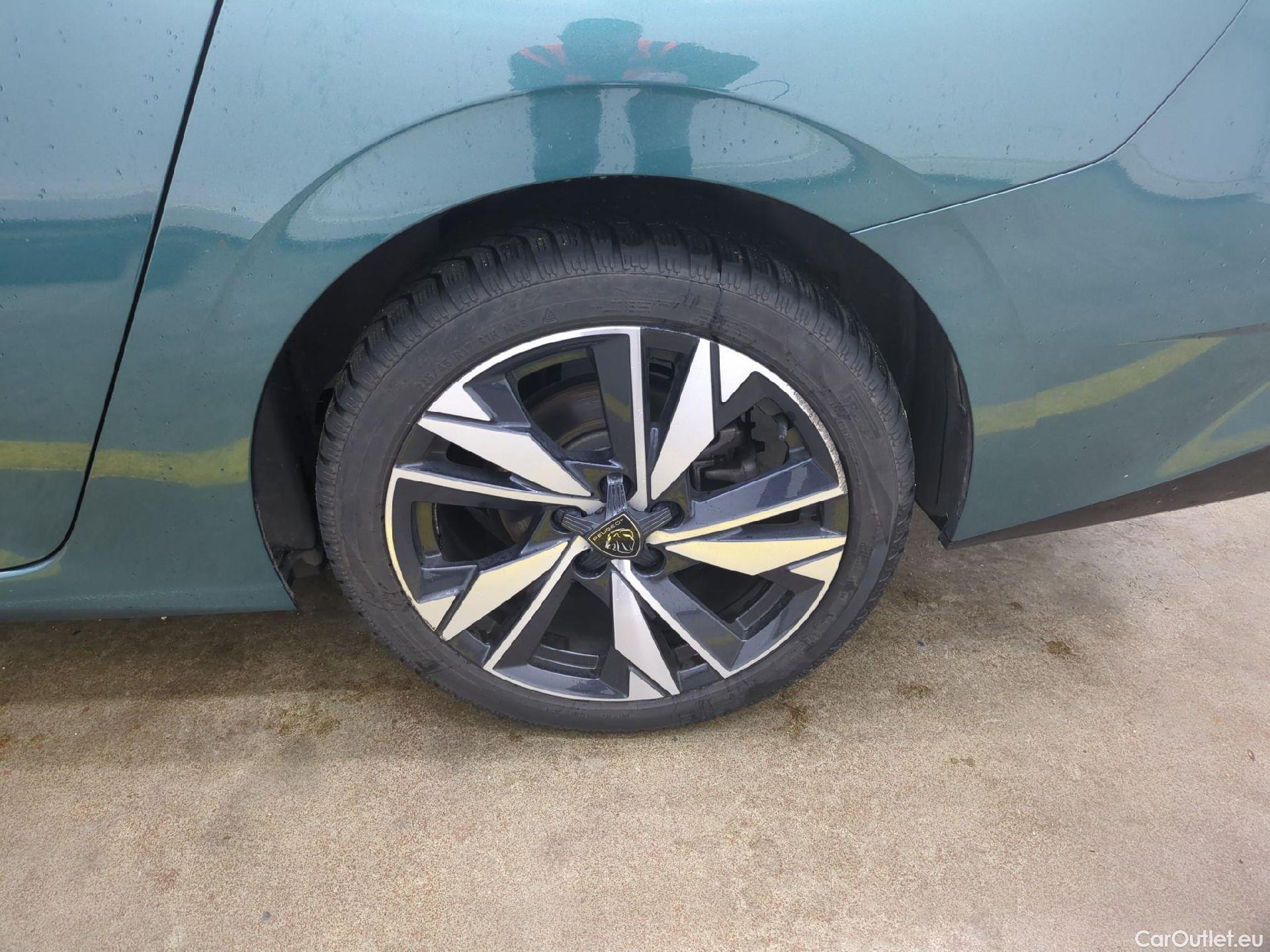  Peugeot  308 PEUGEOT  SW / 2021 / 5P / Break PureTech 130 S&S EAT 8 ALLURE #8