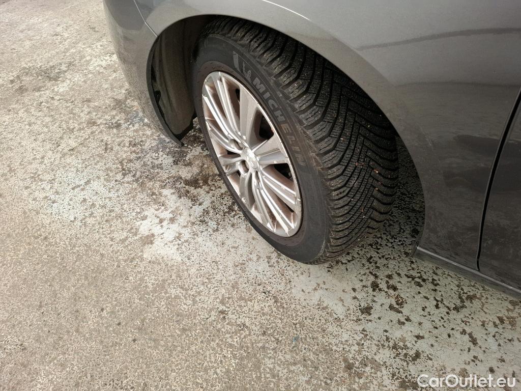 Peugeot  308  SW Allure 1.2 PureTech 130CV BVA8 E6d #33