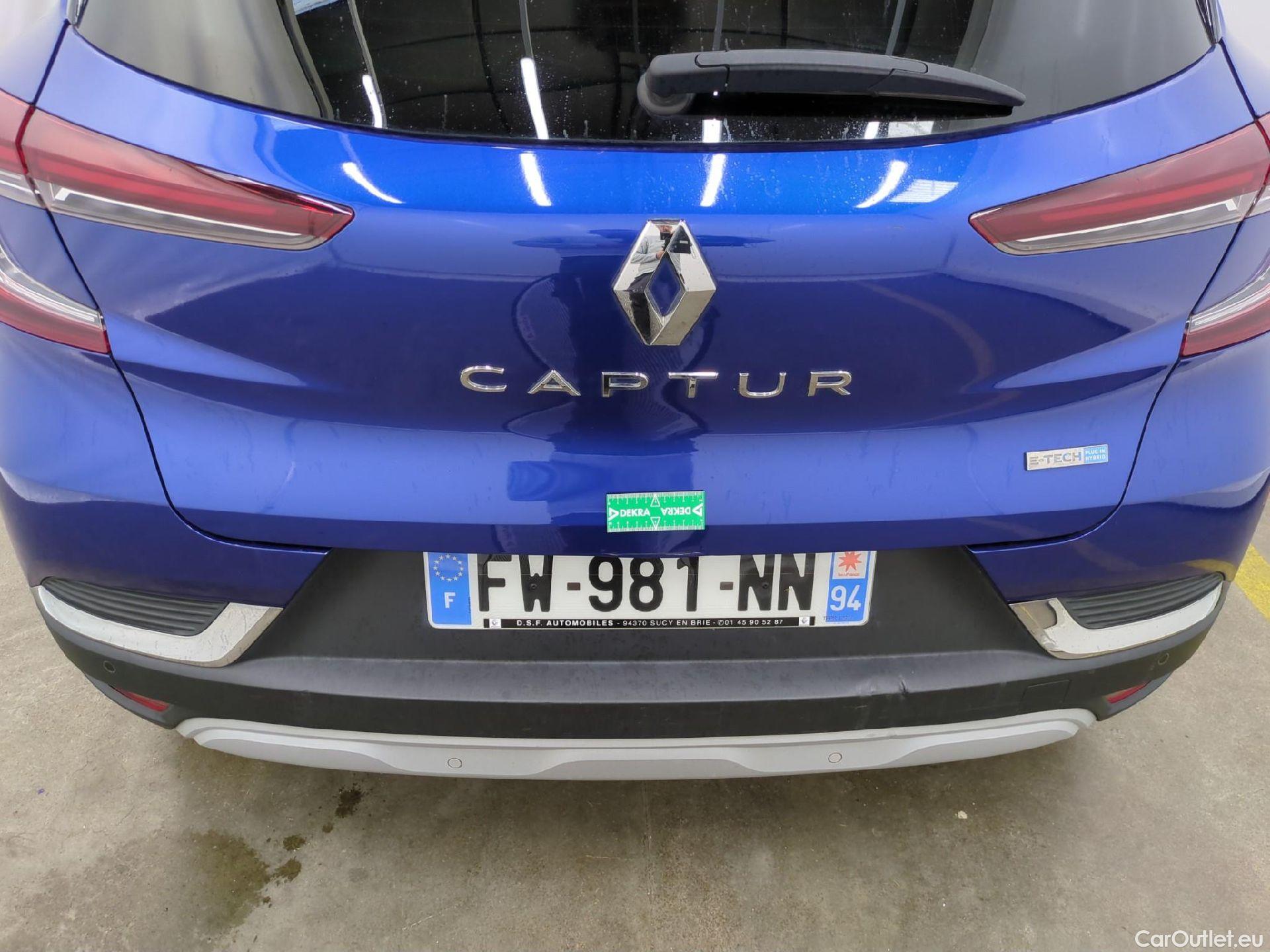  Renault  Captur RENAULT  / 2019 / 5P / SUV Intens E-TECH Plug-in 160 #58