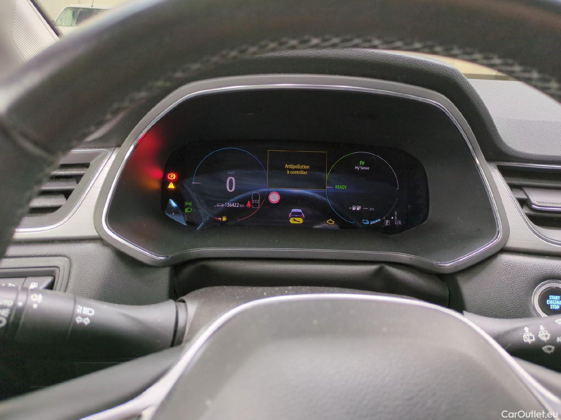  Renault  Captur RENAULT  / 2019 / 5P / SUV Intens E-TECH Plug-in 160 #11