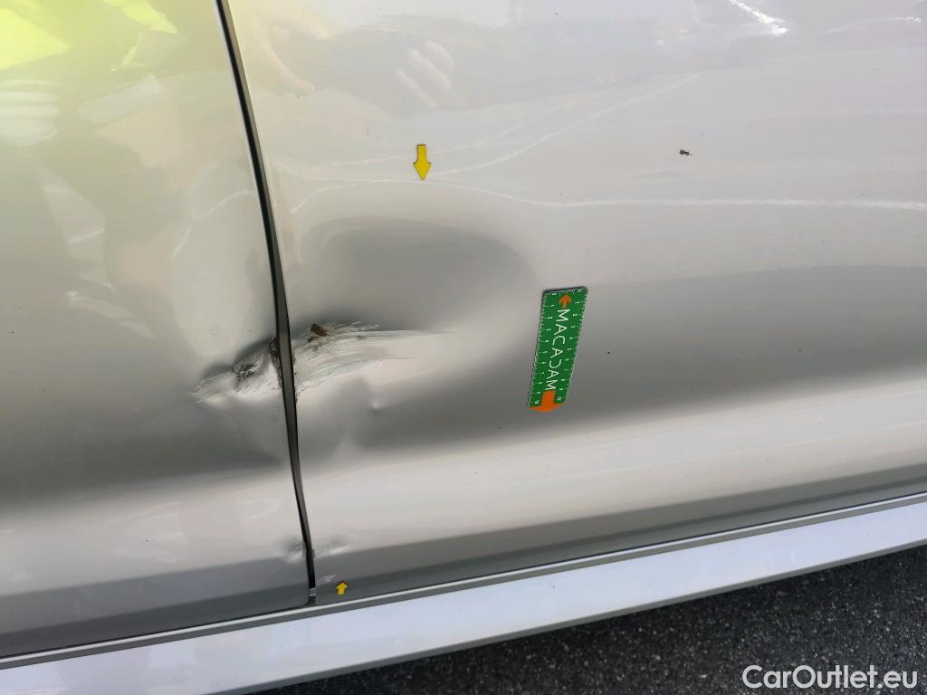  Toyota  Corolla TOYOTA  / 2018 / 5P / Berline Hybride 122h Dynamic Business Beyond Zer #4