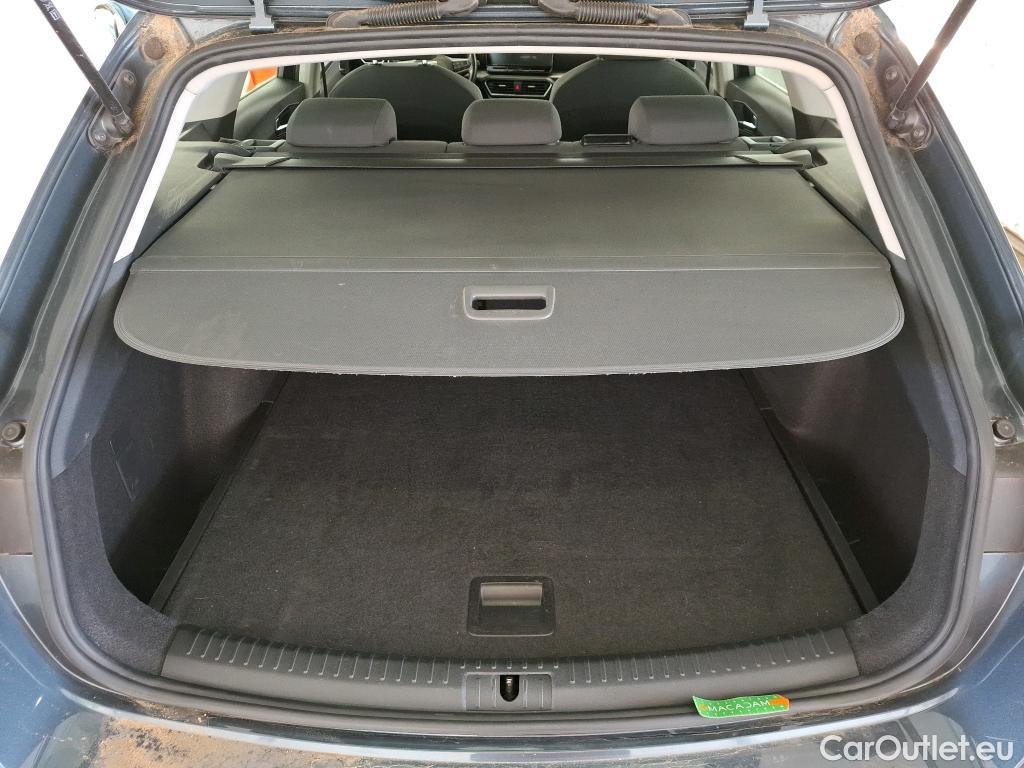  Seat  Leon SEAT  Sportstourer / 2020 / 5P / Break 2.0 TDI 150 DSG S&S Style Business #123