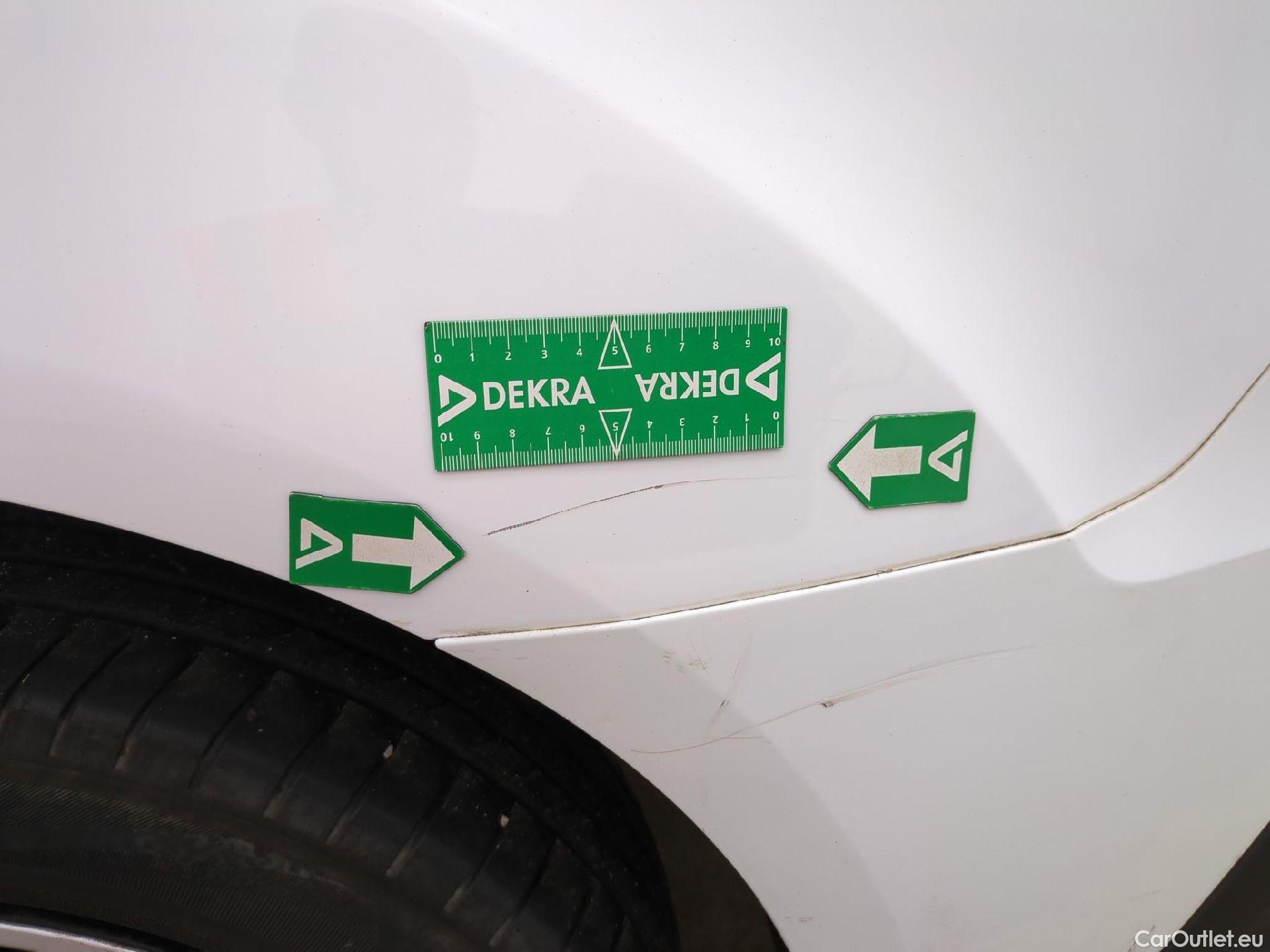  Ford  Transit Connect FORD  VU 4p Fourgonnette 1.5EcoBlue 100 L2 TREND #18
