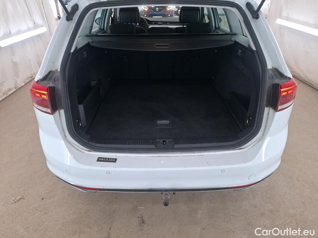 Volkswagen  Passat VOLKSWAGEN  SW / 2019 / 5P / Break 1.4 TSI DSG HYBRIDE REC SW GTE BUSINESS(SL) #53