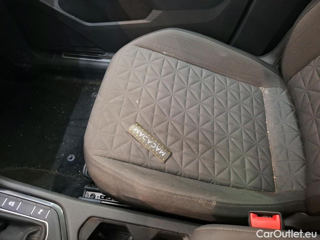  Volkswagen  Tiguan VOLKSWAGEN  / 2020 / 5P / SUV 2.0 TDI 150 DSG7 Life Business #71