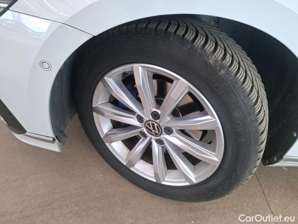  Volkswagen  Passat VOLKSWAGEN  SW / 2019 / 5P / Break 1.4 TSI DSG HYBRIDE REC SW GTE BUSINESS(SL) #44