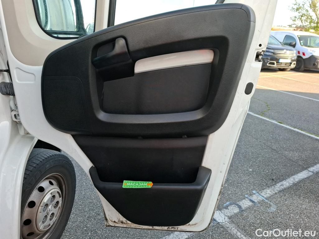  Peugeot  Boxer PEUGEOT  / 2014 / 4P / Fourgon tôlé BlueHDi S&S 120 PREMIUM 335 L2H2 #102