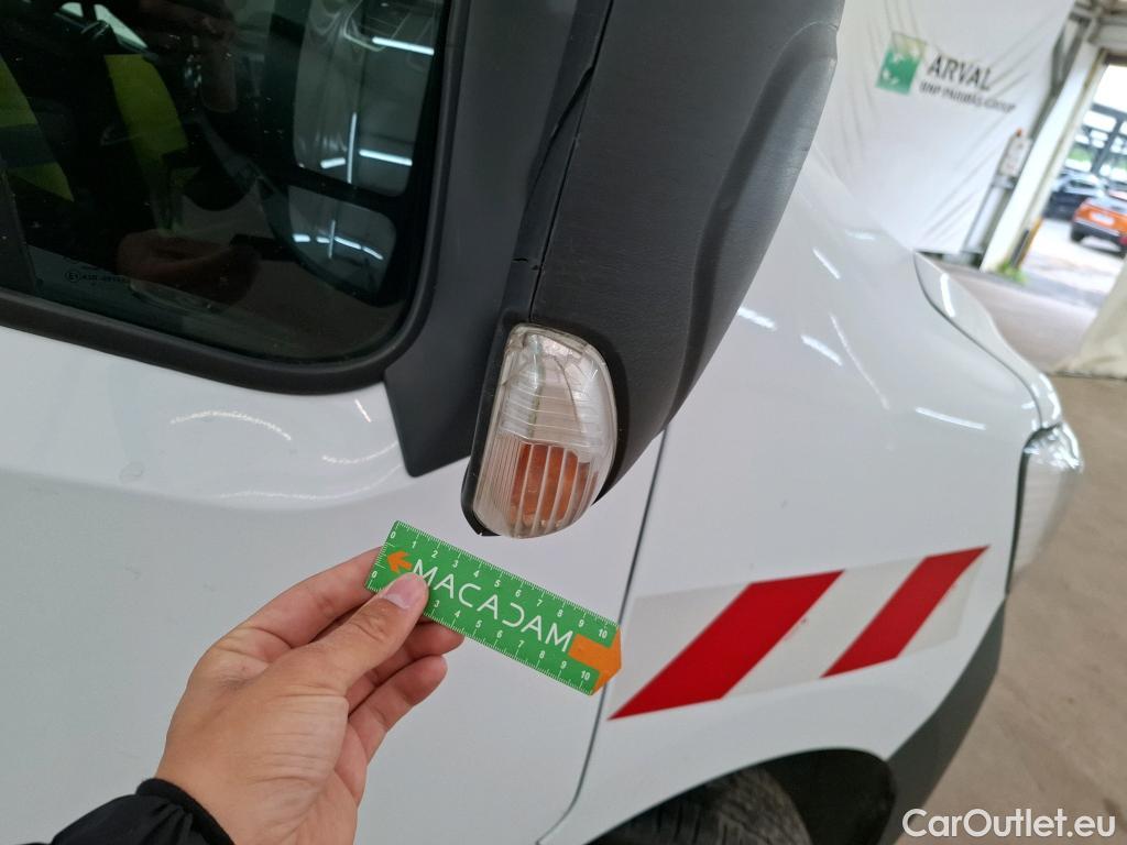  Renault  Master  Fourgon L3H2 3 5 Grand Confort dCi 135CV BVM6 E6dT #11
