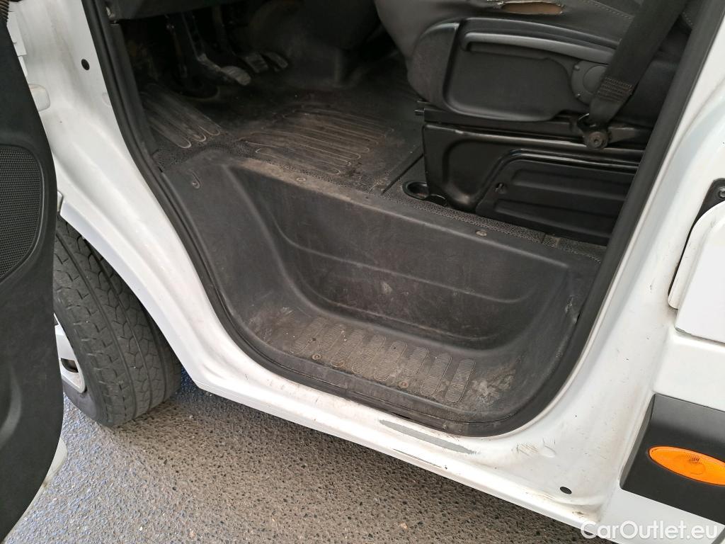  Nissan  NV400 NISSAN  VU 4p Fourgon L3H2 2.3 DCI TT 170 S/S 3500 N-Connecta #27