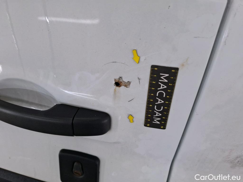  Renault  Trafic RENAULT  / 2021 / 4P / Fourgon tôlé FG GCF L1H1 2T8 Blue dCi 150 #11