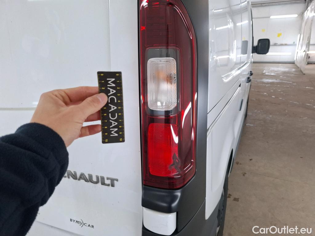  Renault  Trafic RENAULT  / 2021 / 4P / Fourgon tôlé FG GCF L1H1 2T8 Blue dCi 150 #19
