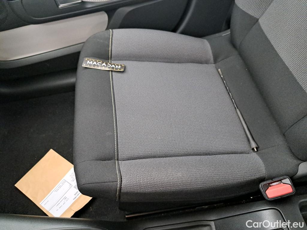  Citroen  C3  Feel Business 1.2 PureTech 80CV BVM5 E6d #2