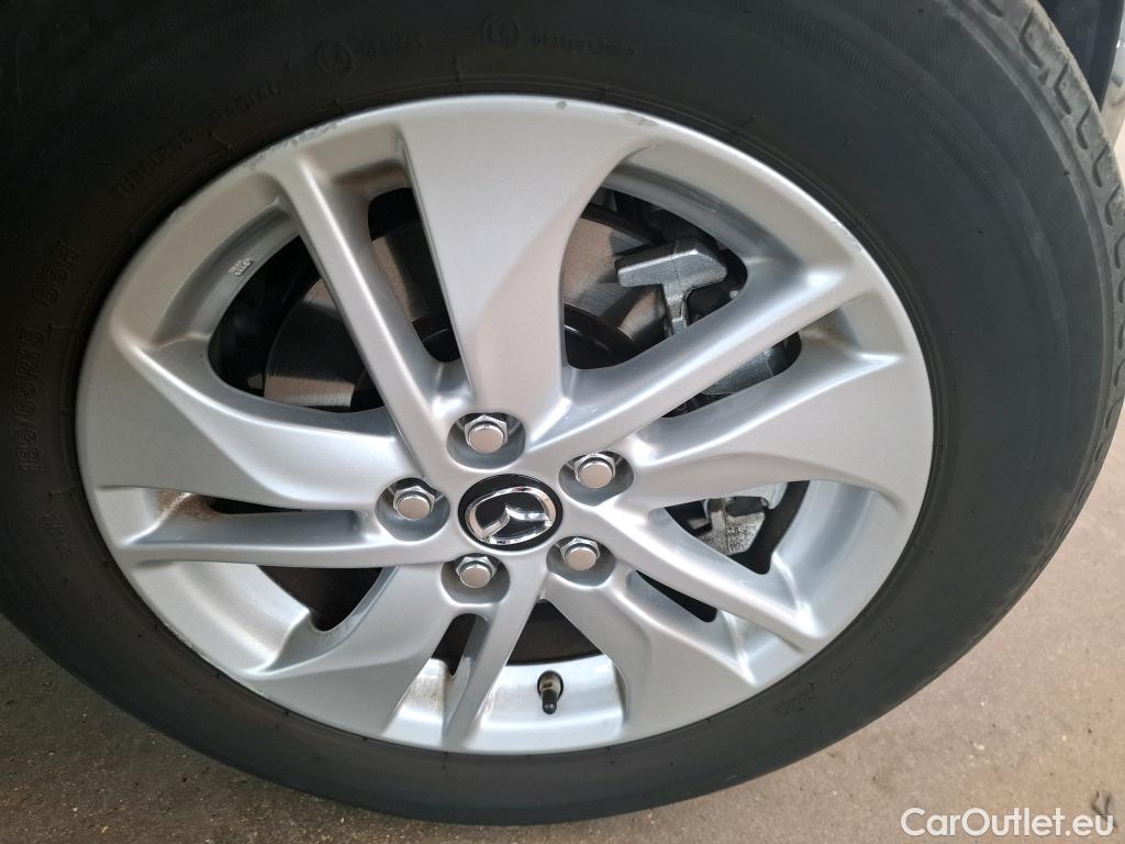  Land Rover  Discovery MAZDA Mazda2 Hybrid / 2022 / 5P / Berline 1.5 HEV 116 Agile Confort Safety Auto CD LOT 100 #2