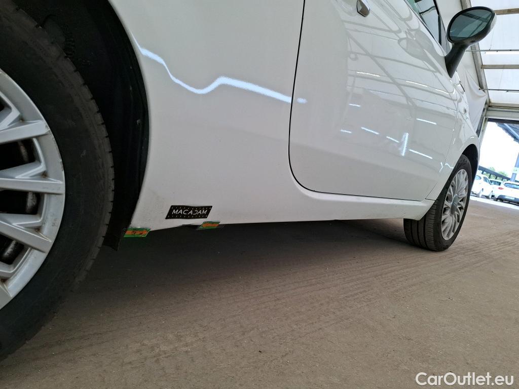  Fiat  500 FIAT   2015  3P  Berline Hybrid 10 BSG 70 ch Dolcevita #6