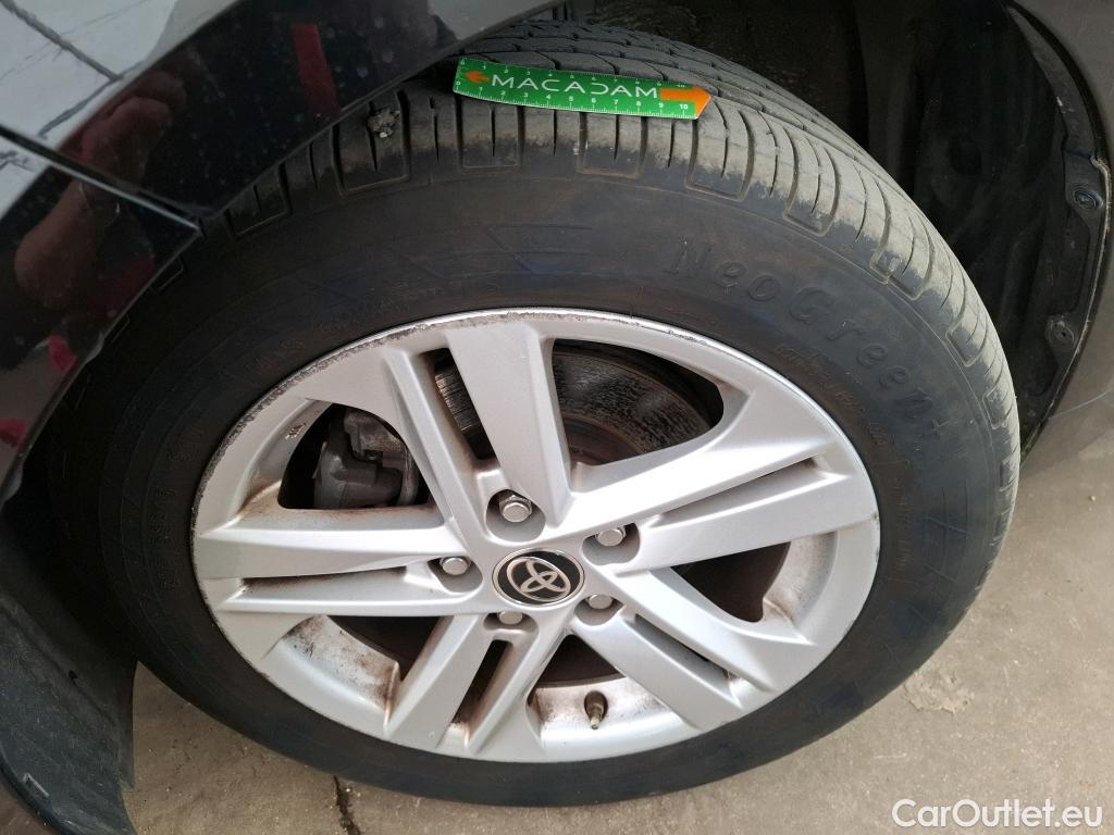  Toyota  Corolla TOYOTA  / 2018 / 5P / Berline Hybride 122h Dynamic Business Stage Acad #19