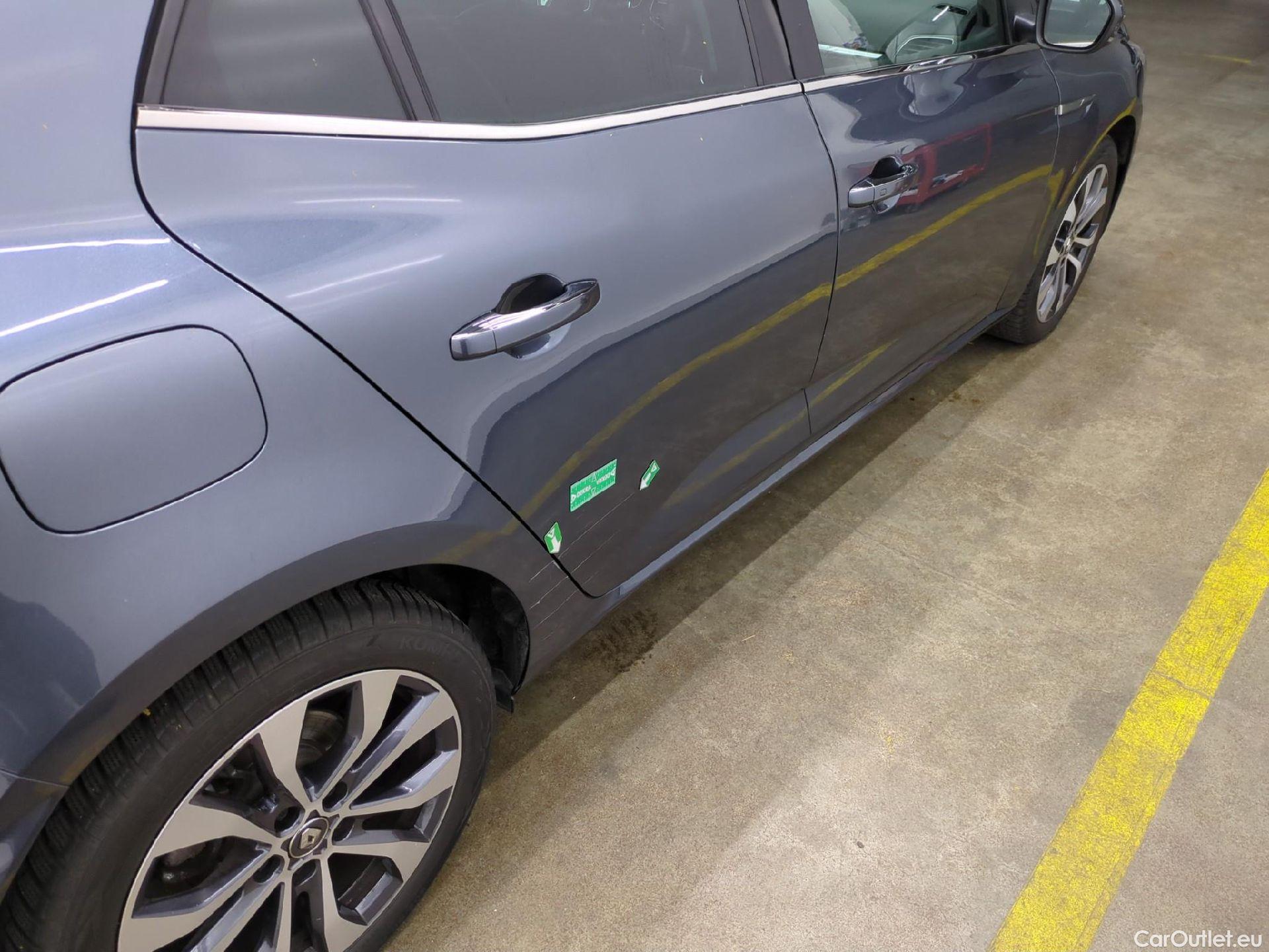  Renault  Megane RENAULT Mégane Berline 5p Berline Intens TCe 140 FAP #12