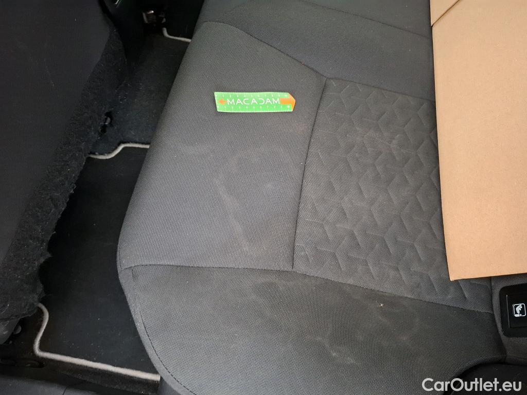  Toyota  Corolla TOYOTA  / 2018 / 5P / Berline Hybride 122h Dynamic Business Stage Acad #50