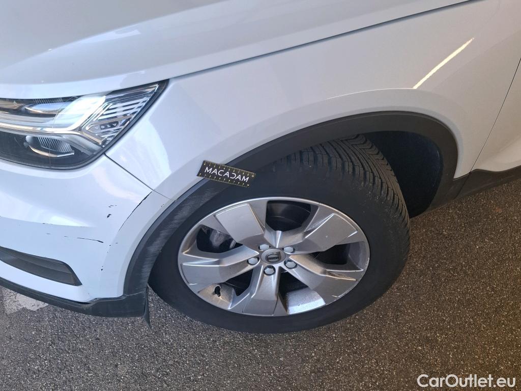  Volvo  XC 40 XC40 Momentum 2WD 1.5 130CV BVA8 E6d #61