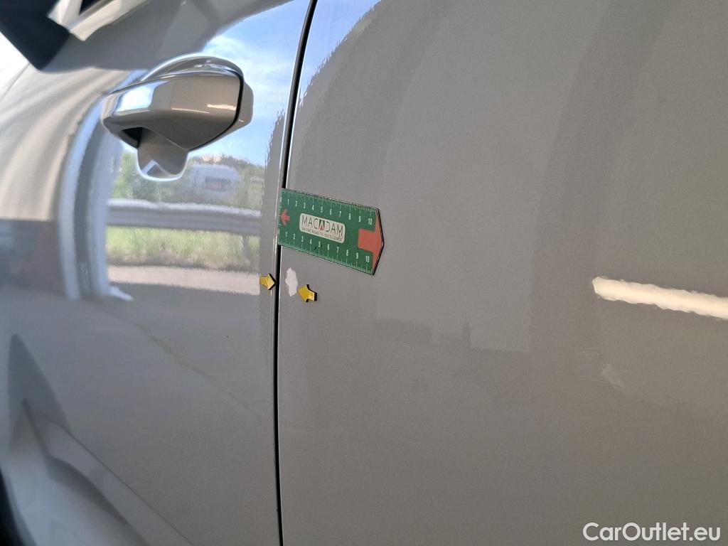  Volvo  XC 40 XC40 Momentum 2WD 1.5 130CV BVA8 E6d #11
