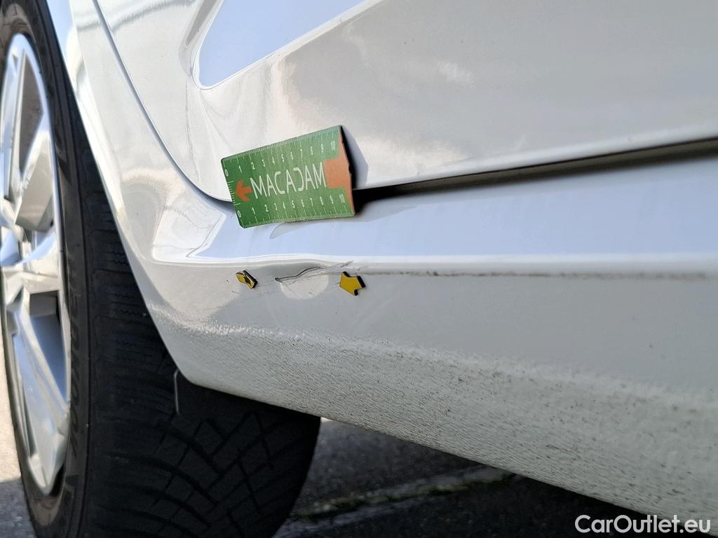  Renault  Megane  IV Berline 5 ptes. Société Air Nav Reversible 1.5 dCi 90CV BVM6 E6 #7