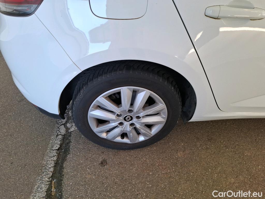  Renault  Megane  IV Berline 5 ptes. Société Air Nav Reversible 1.5 dCi 90CV BVM6 E6 #61
