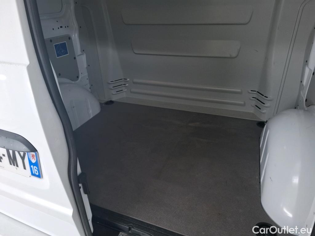  Mercedes  Vito MERCEDES-BENZ  Mixto Compact / 2020 / 4P / Fourgon tôlé 114 CDI Mixto CP SELECT #15
