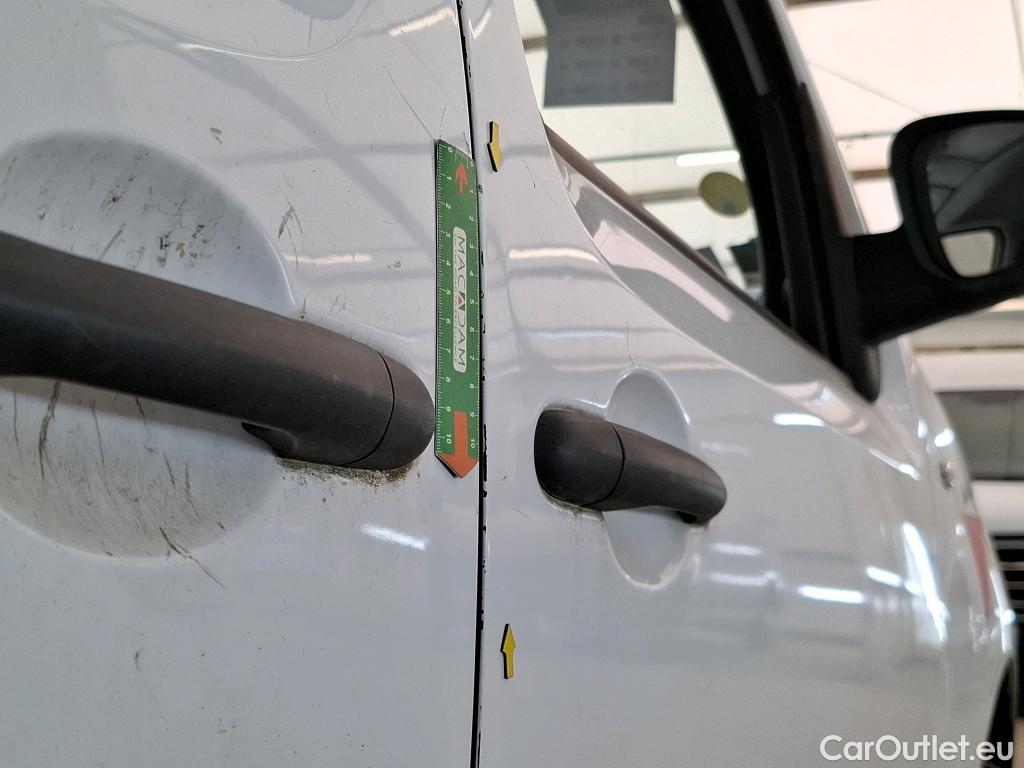  Renault  Kangoo  Express Maxi Extra (Série Spéciale) 1.5 dCi 90CV BVM5 E6 #5