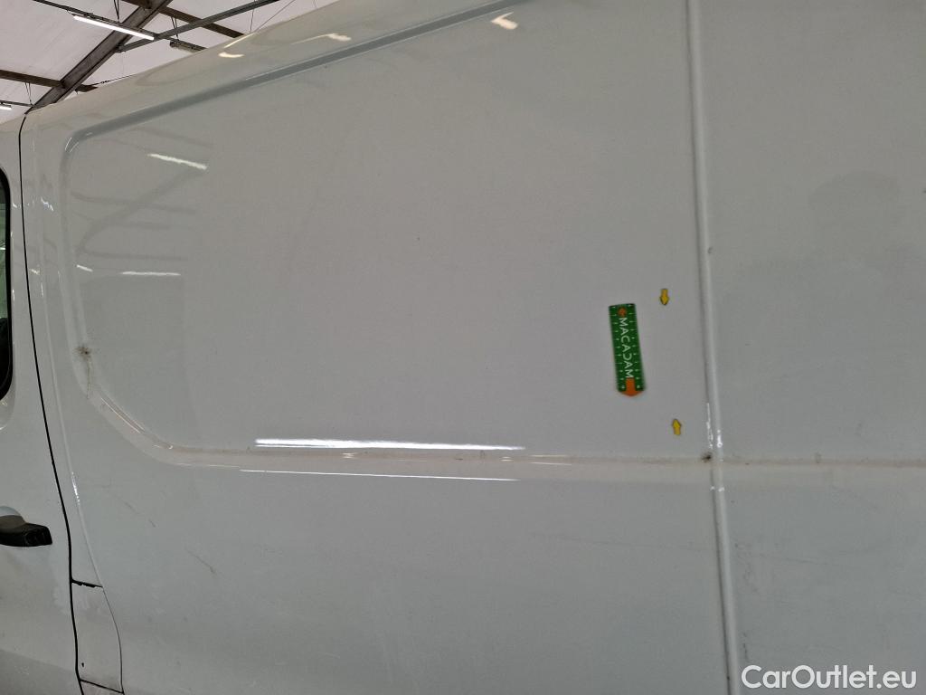  Renault  Trafic RENAULT  / 2014 / 4P / Fourgon tôlé FG GCF L1H1 1000 dCi 95 E6 #14