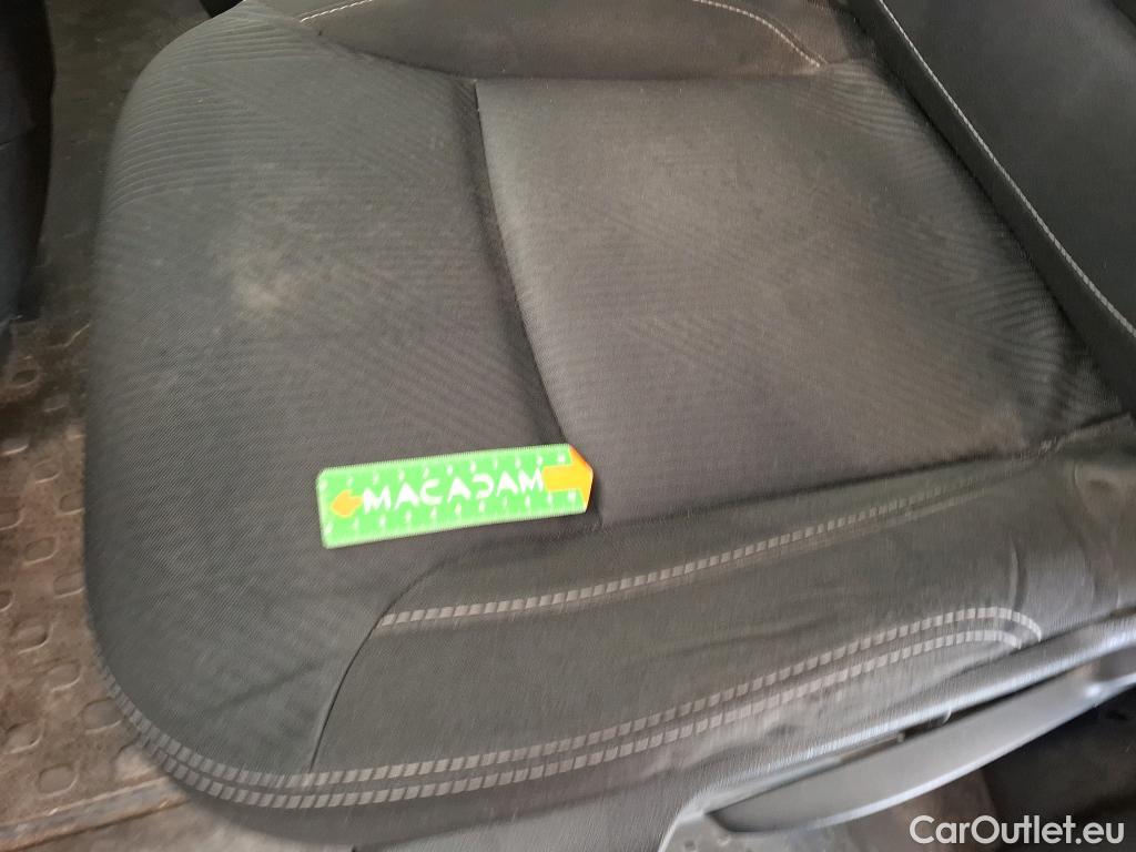  Renault  Trafic RENAULT  / 2014 / 4P / Fourgon tôlé FG GCF L1H1 1000 dCi 95 E6 #56