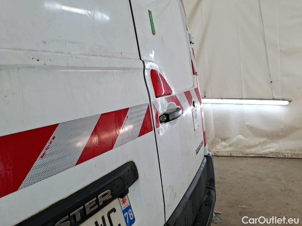 Renault  Master RENAULT  VU 4p Fourgon CA GCf Trac F3300 L2H2 dCi 110 #16