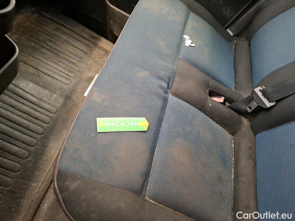  Renault  Master RENAULT  VU 4p Fourgon CA GCf Trac F3300 L2H2 dCi 110 #86