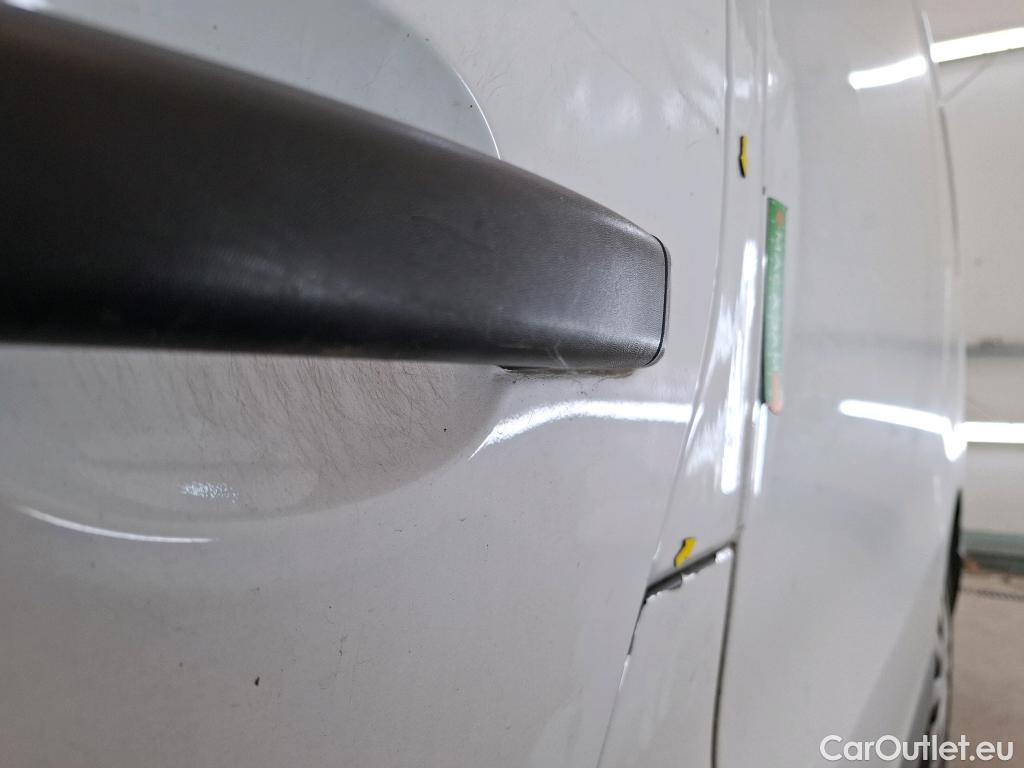  Renault  Trafic RENAULT  / 2014 / 4P / Fourgon tôlé FG GCF L1H1 1000 dCi 95 E6 #34