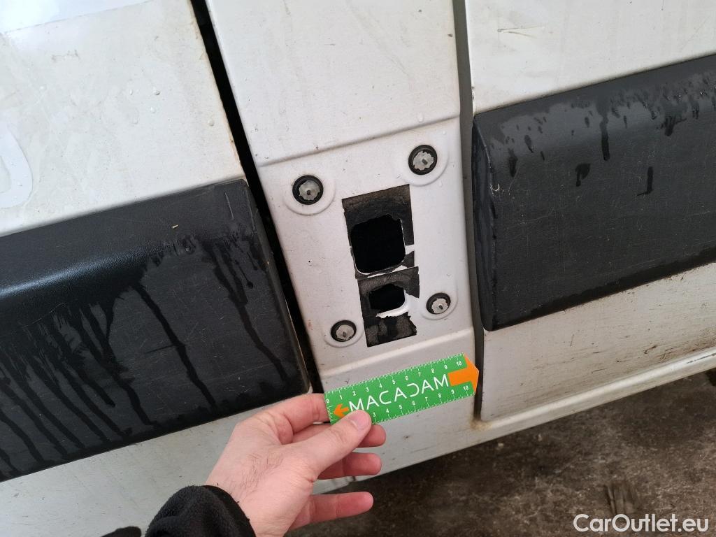  Renault  Master RENAULT  VU 4p Fourgon CA GCf Trac F3300 L2H2 dCi 110 #80